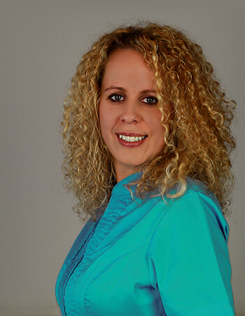 Dr. Zsuzsanna Domonkos